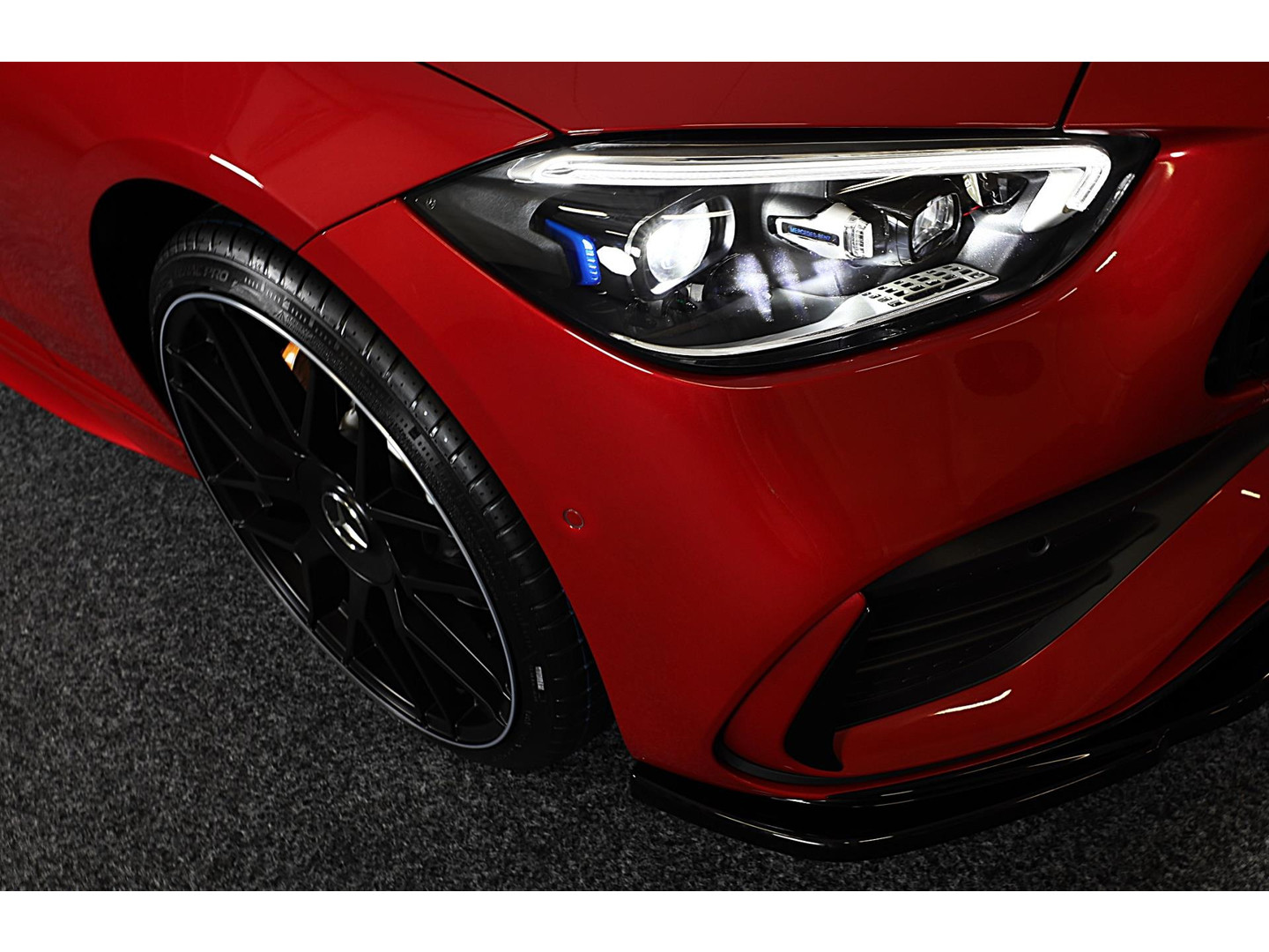 Mercedes-Benz Mercedes-Benz