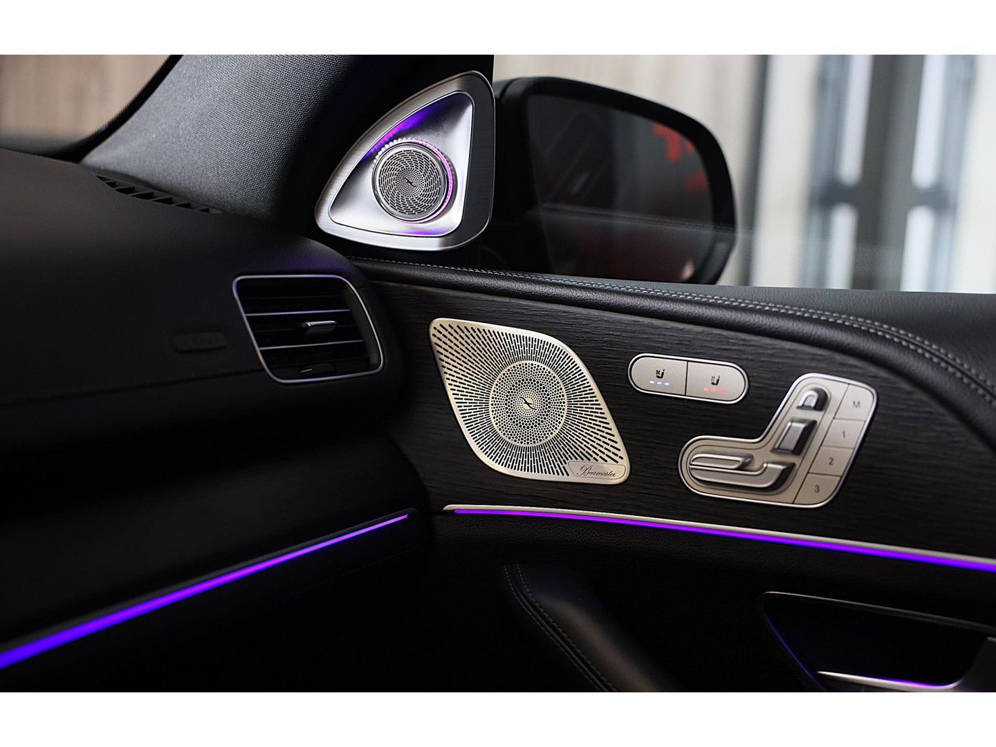 Mercedes-Benz Mercedes-Benz