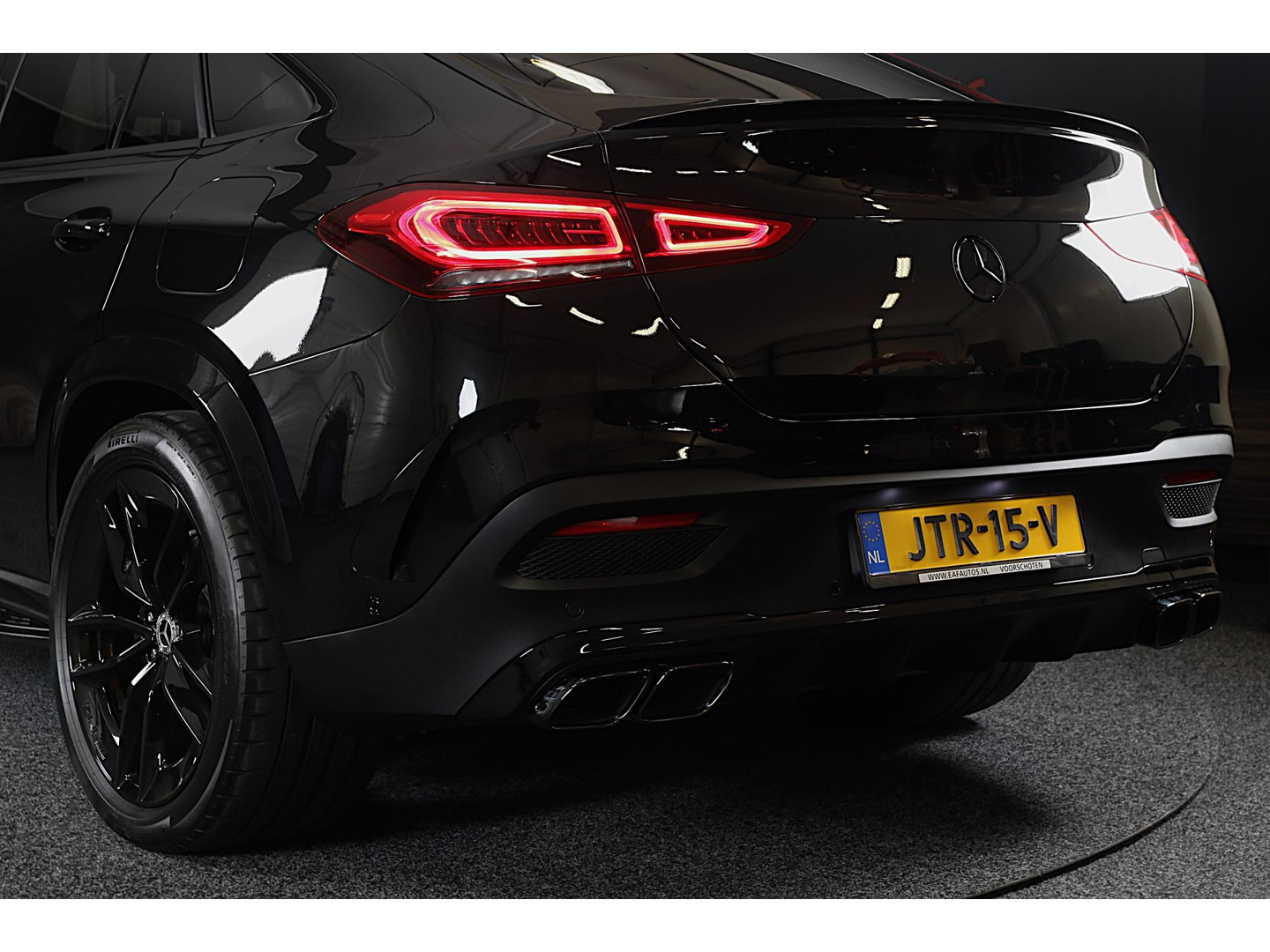 Mercedes-Benz Mercedes-Benz