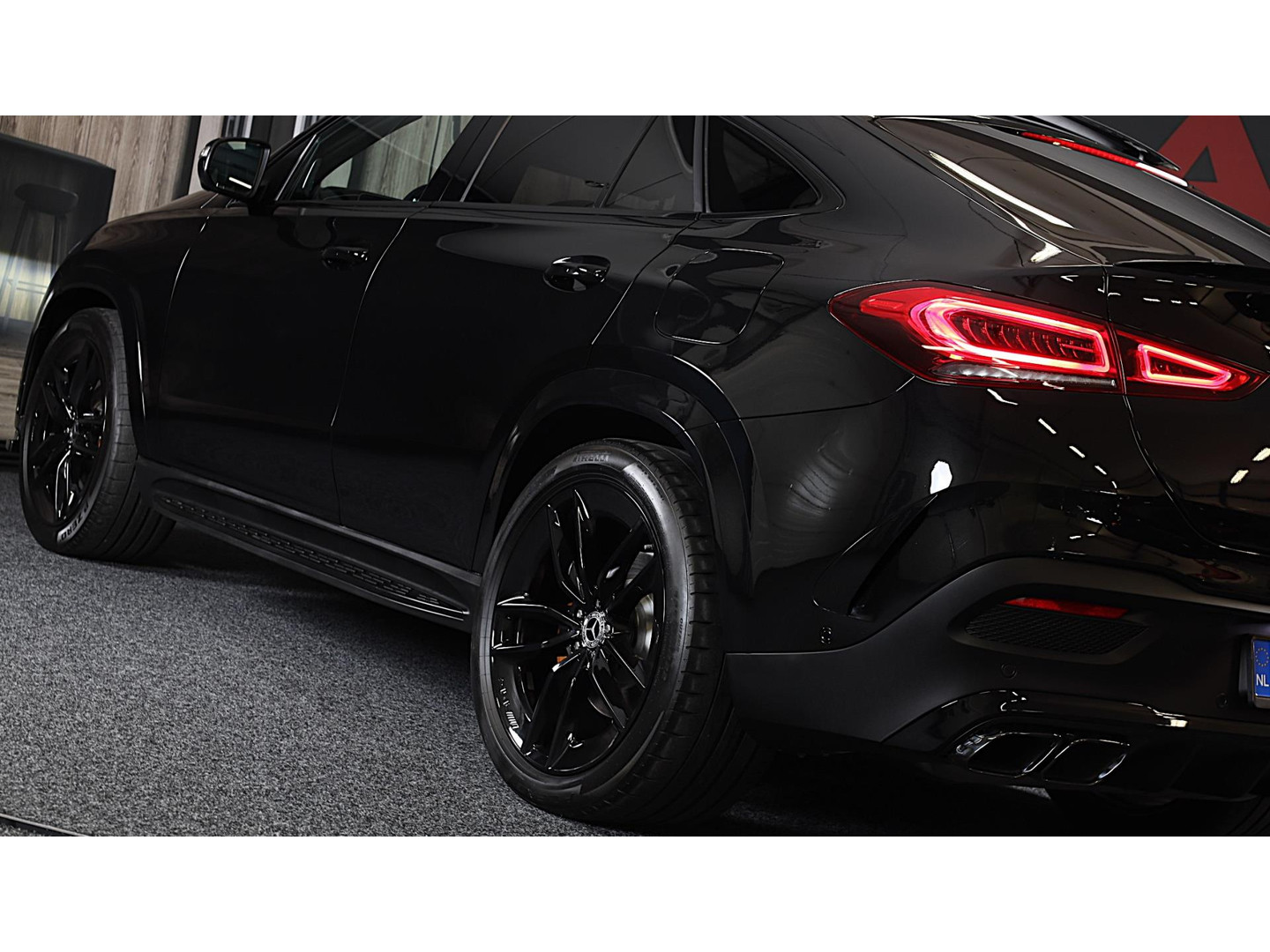 Mercedes-Benz Mercedes-Benz