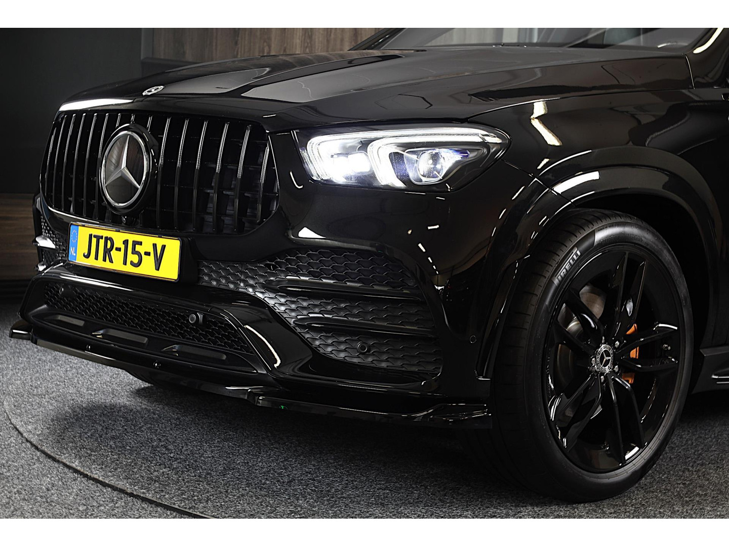 Mercedes-Benz Mercedes-Benz