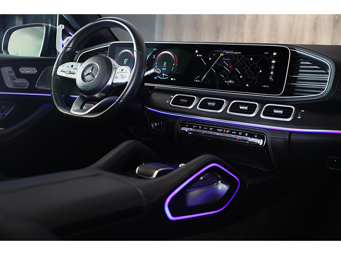 Mercedes-Benz Mercedes-Benz