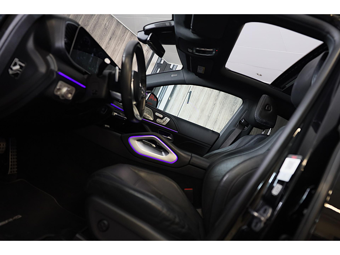 Mercedes-Benz Mercedes-Benz