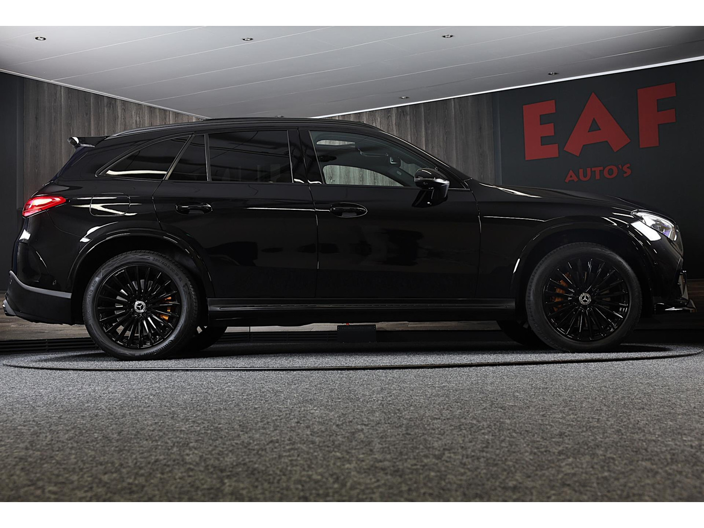 Mercedes-Benz Mercedes-Benz