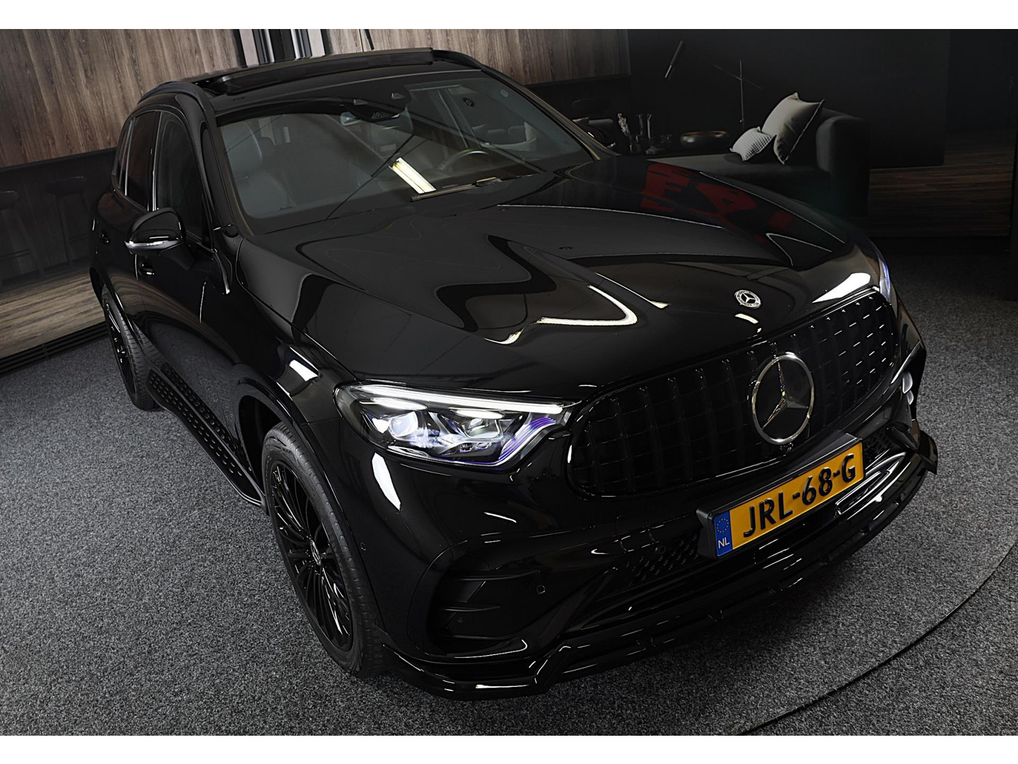 Mercedes-Benz Mercedes-Benz