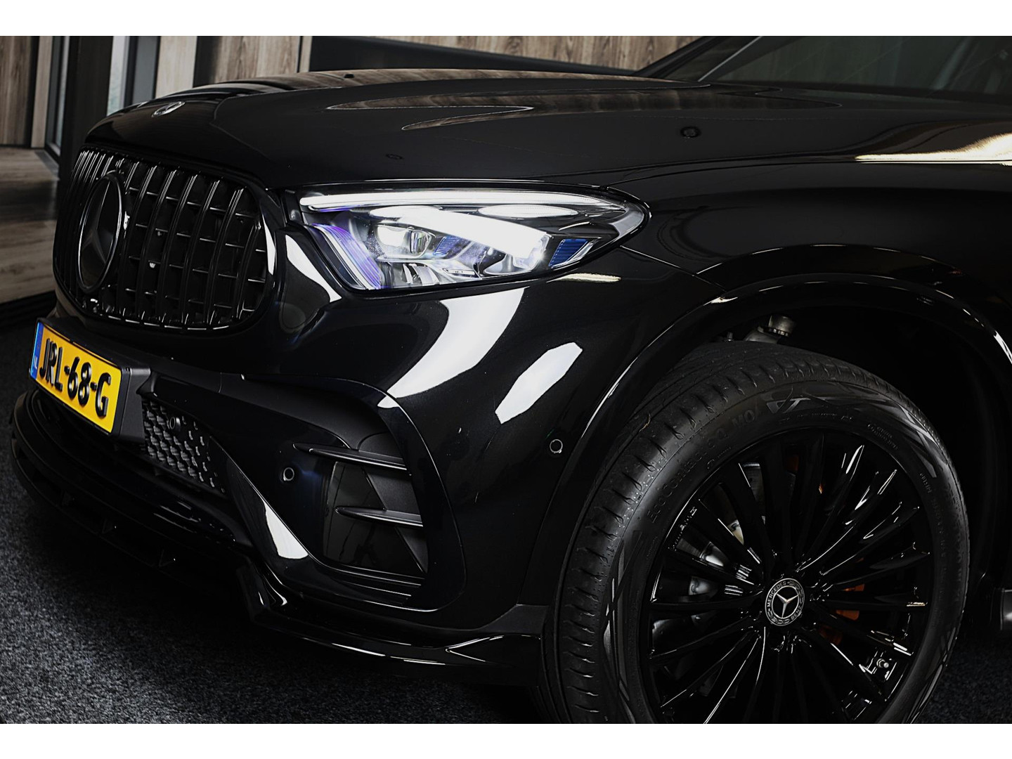 Mercedes-Benz Mercedes-Benz