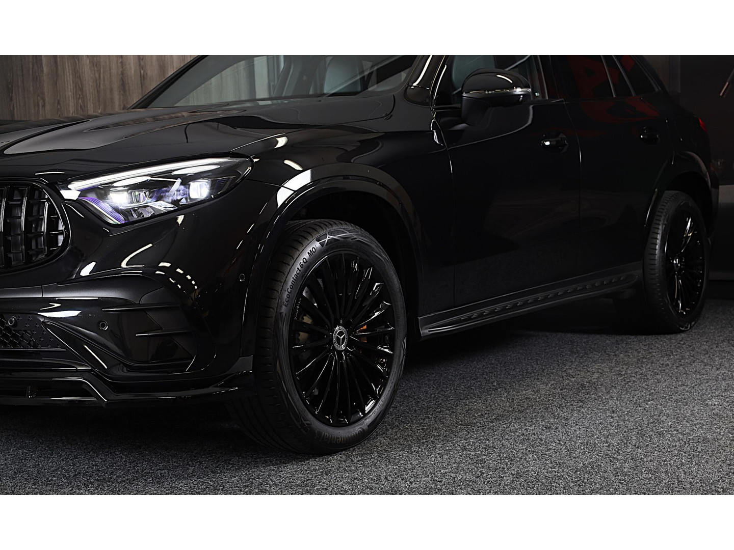 Mercedes-Benz Mercedes-Benz