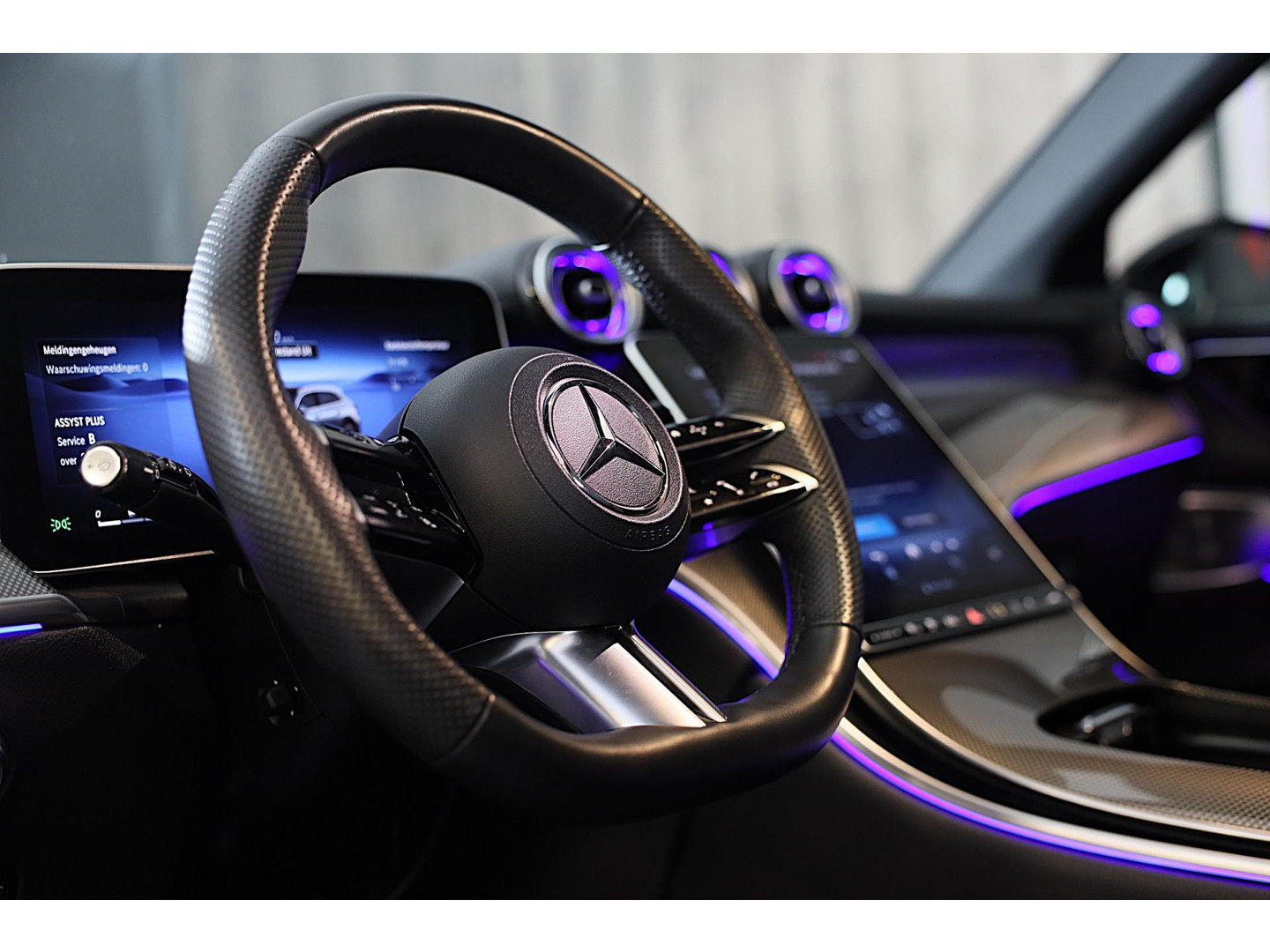 Mercedes-Benz Mercedes-Benz