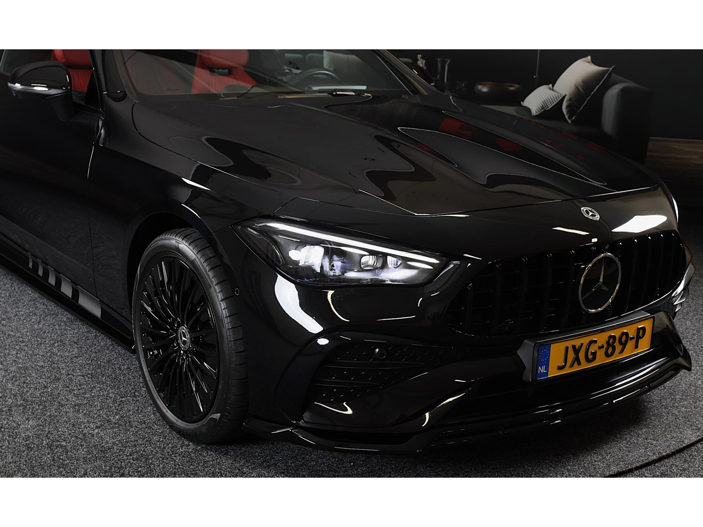 Mercedes-Benz Mercedes-Benz