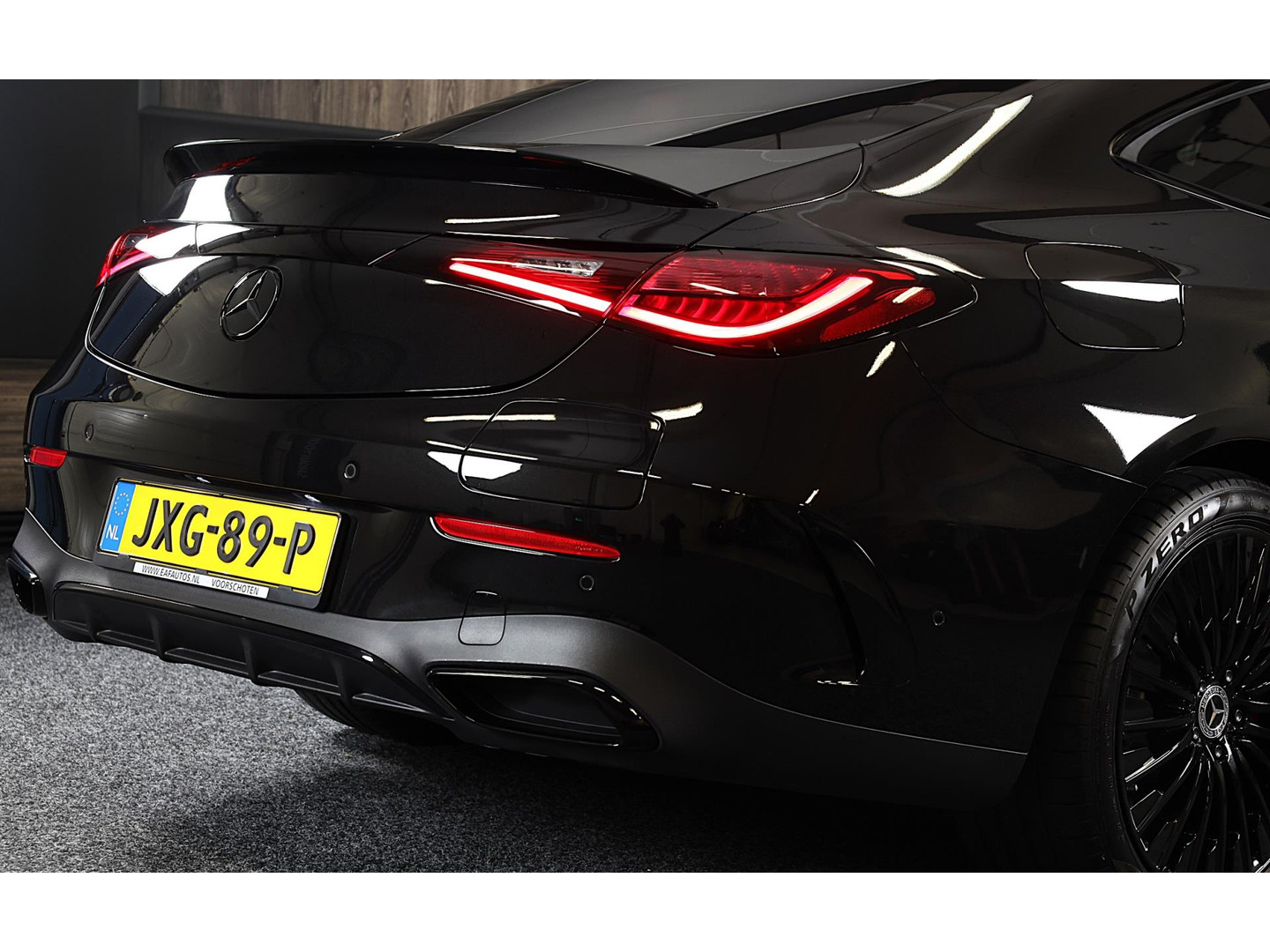 Mercedes-Benz Mercedes-Benz