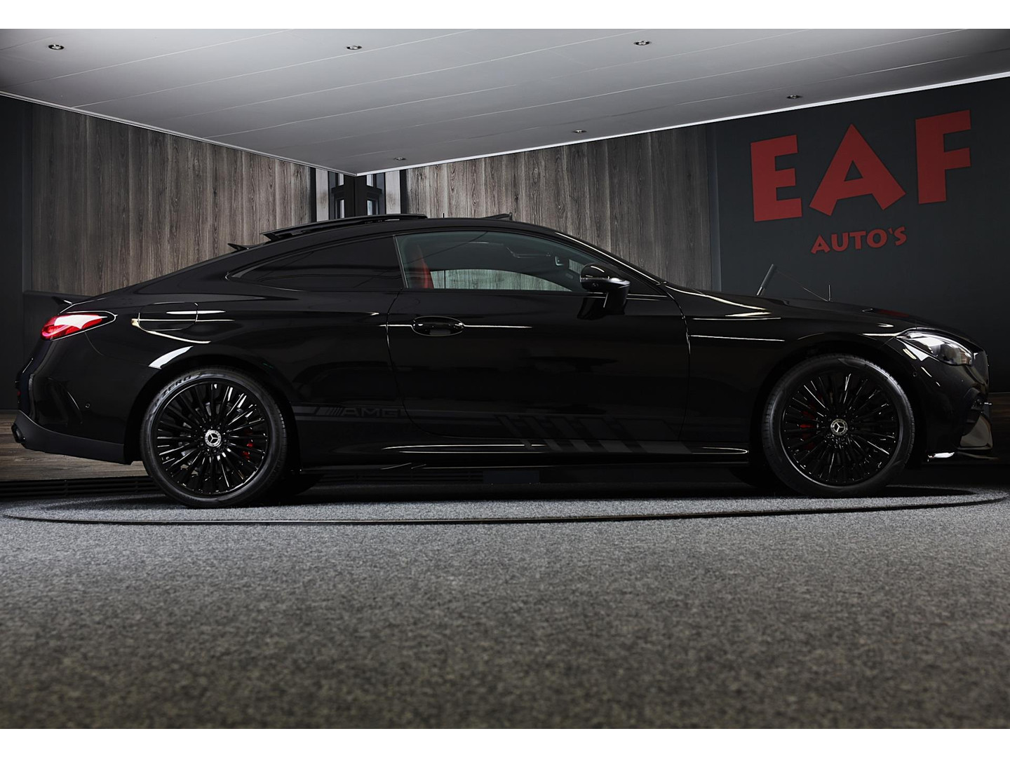 Mercedes-Benz Mercedes-Benz