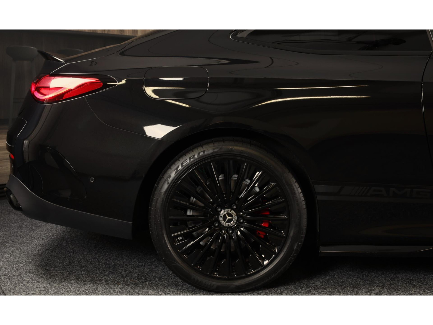 Mercedes-Benz Mercedes-Benz