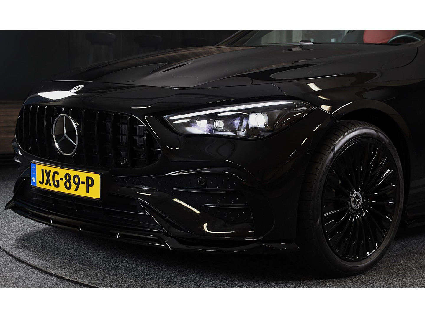 Mercedes-Benz Mercedes-Benz