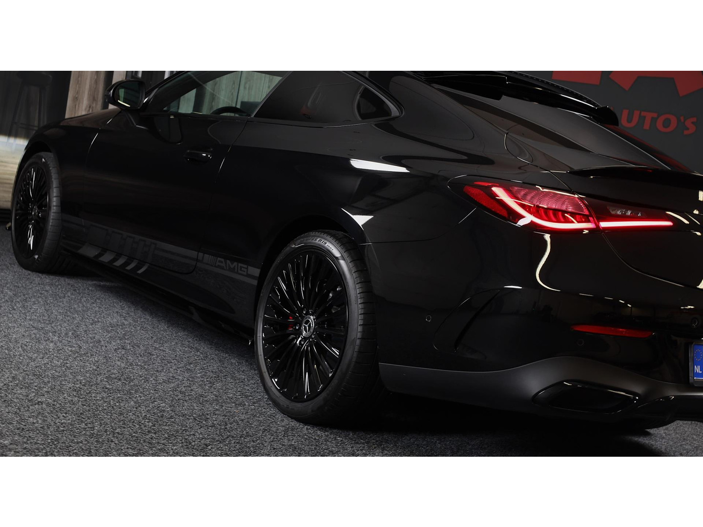 Mercedes-Benz Mercedes-Benz