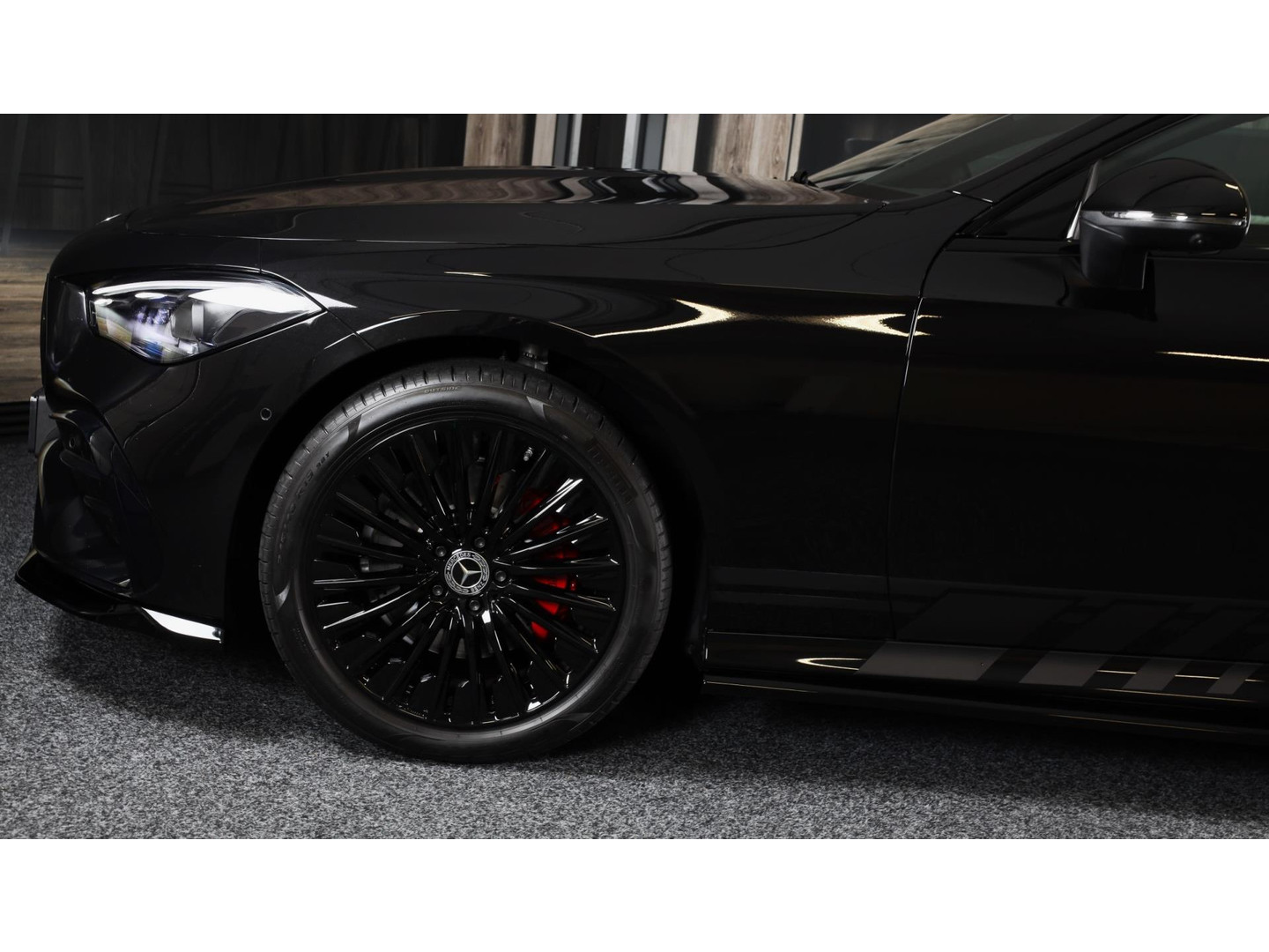 Mercedes-Benz Mercedes-Benz