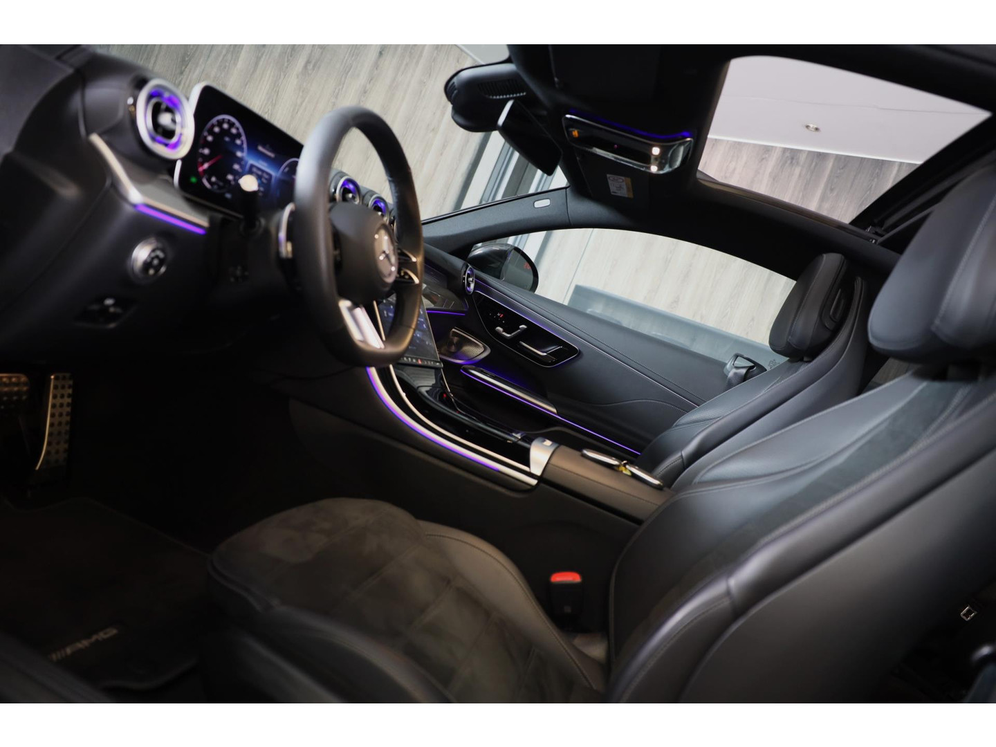 Mercedes-Benz Mercedes-Benz