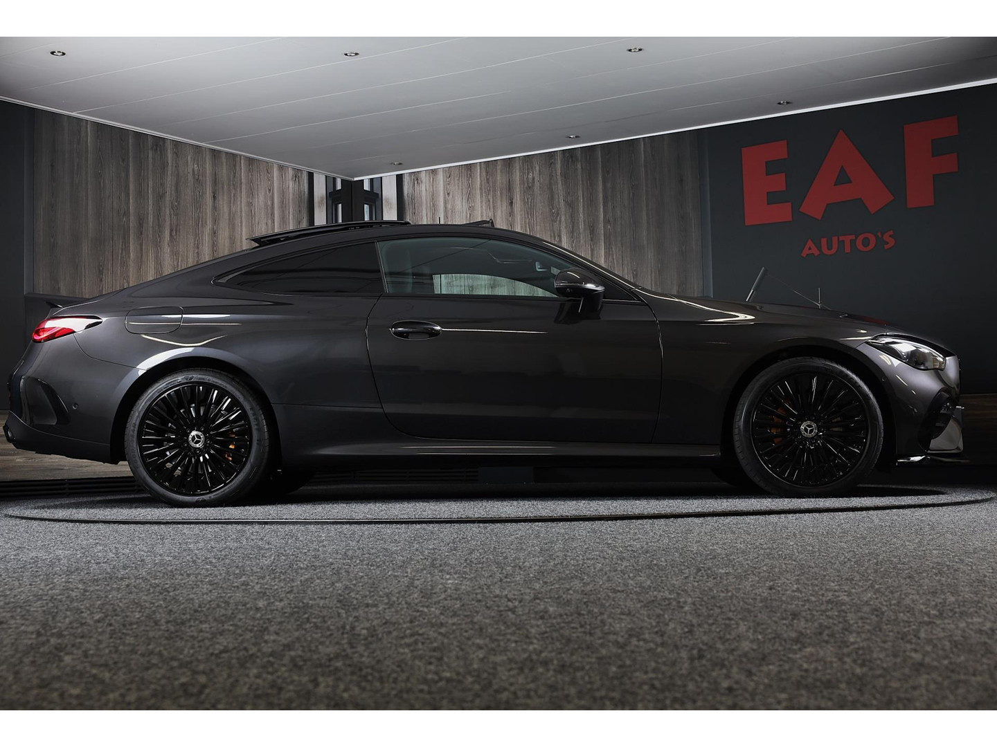 Mercedes-Benz Mercedes-Benz