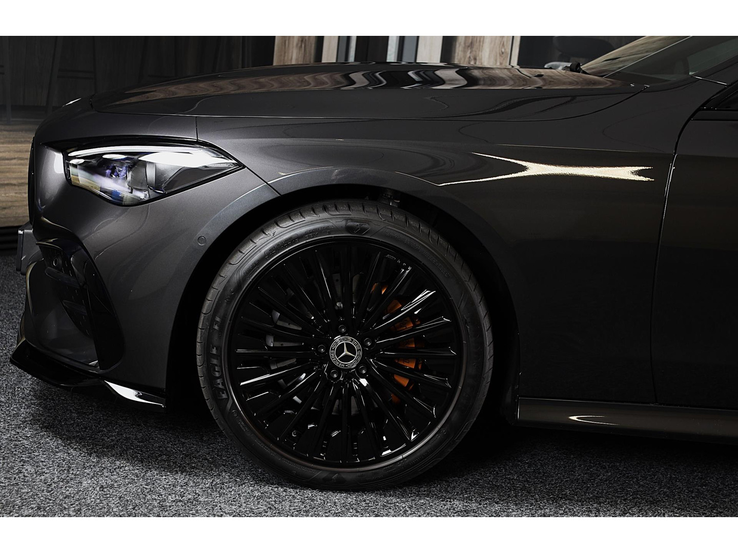 Mercedes-Benz Mercedes-Benz