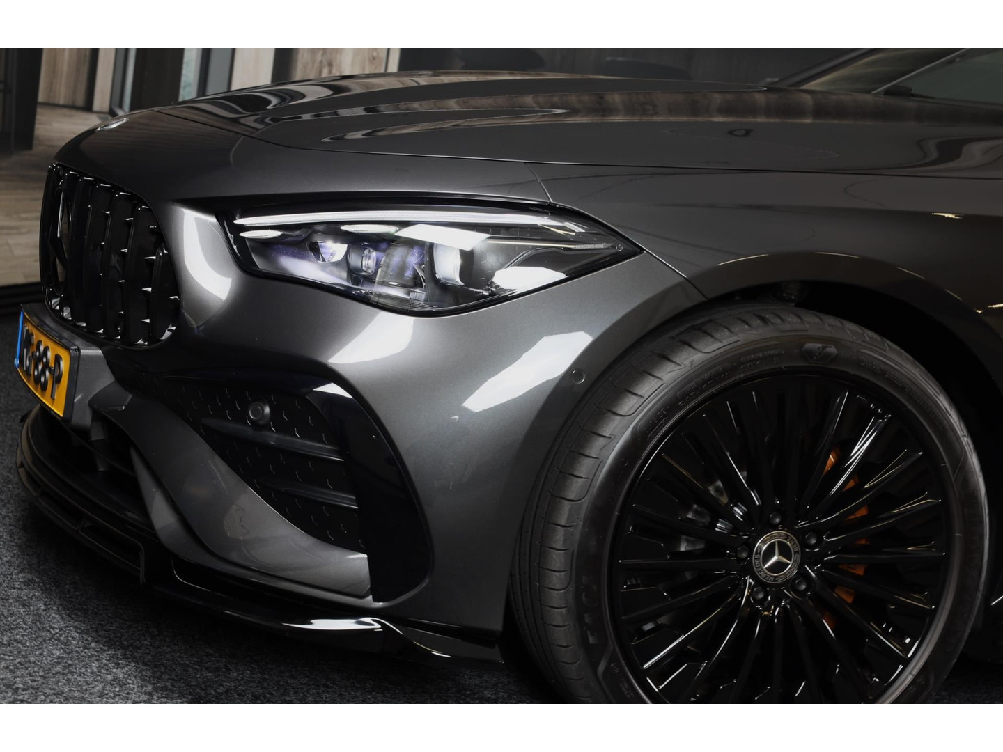 Mercedes-Benz Mercedes-Benz