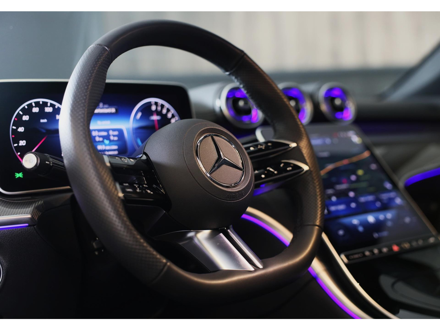 Mercedes-Benz Mercedes-Benz