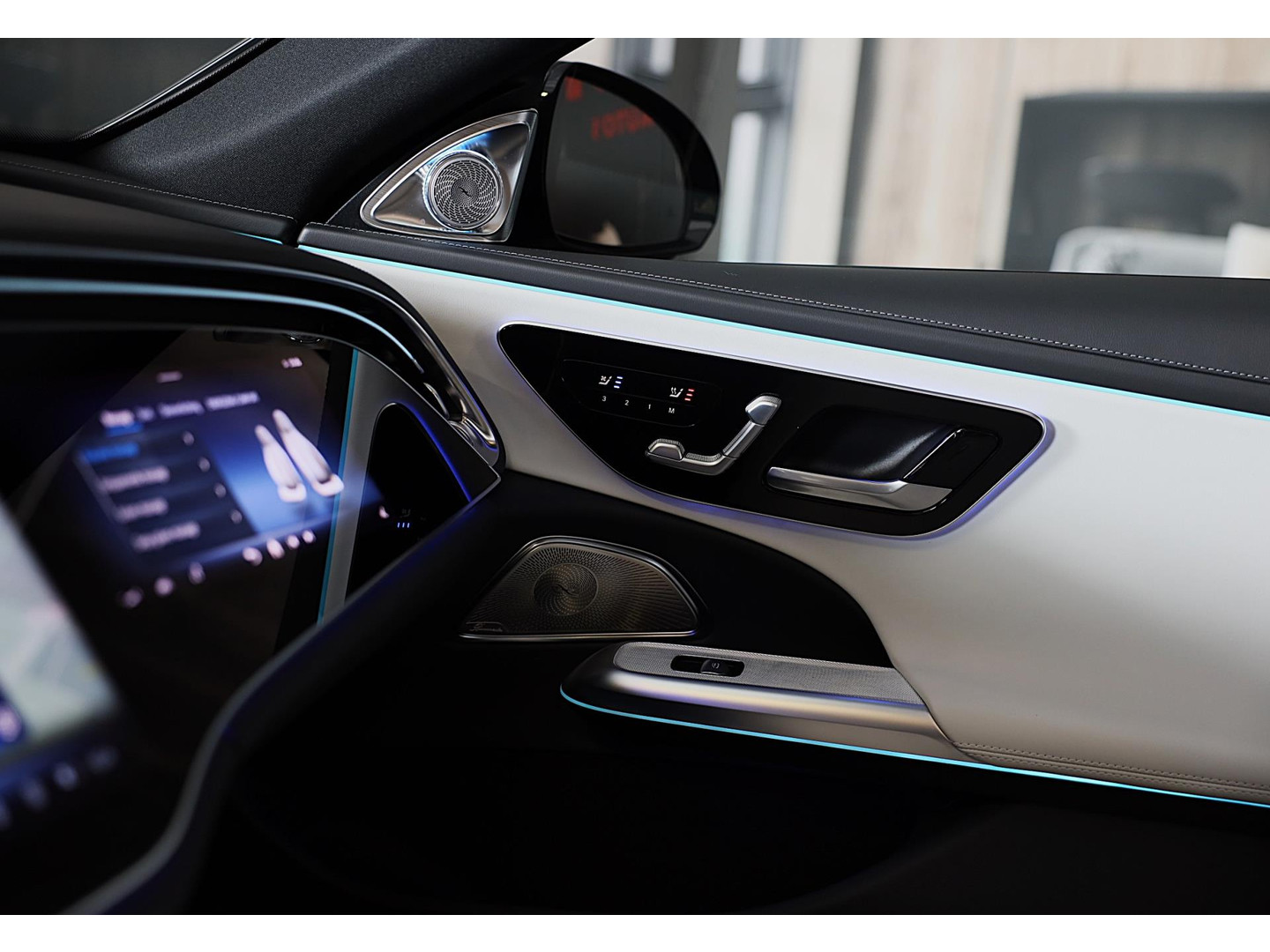 Mercedes-Benz Mercedes-Benz