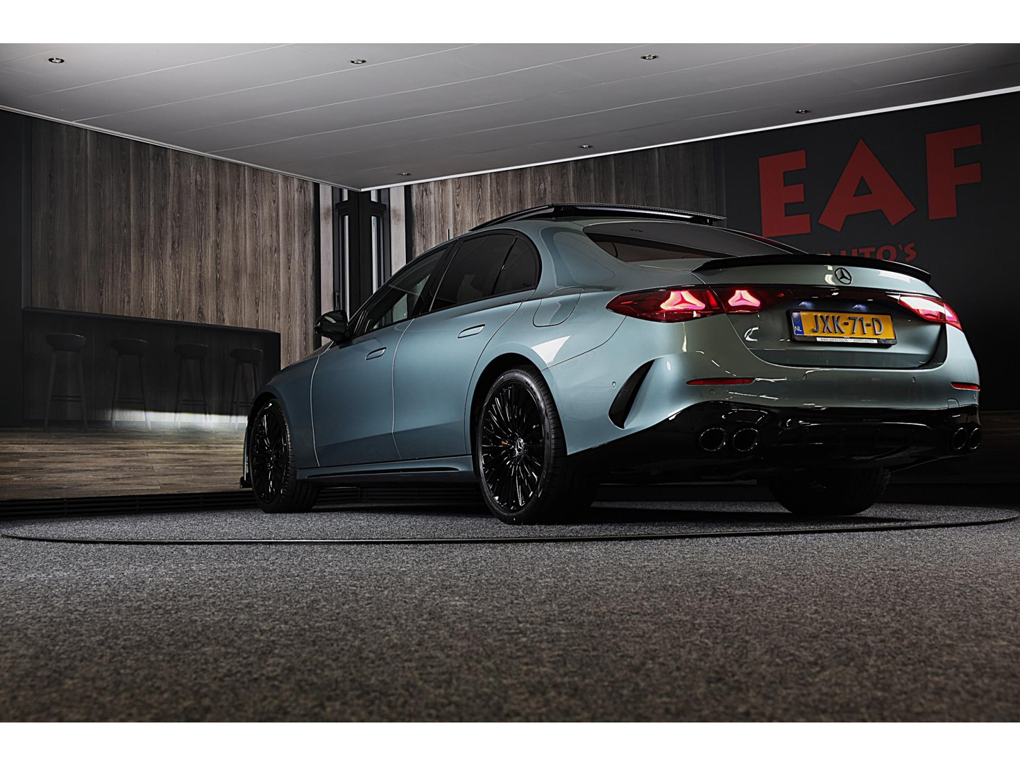 Mercedes-Benz Mercedes-Benz