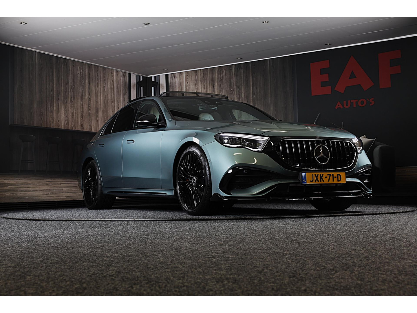 Mercedes-Benz Mercedes-Benz