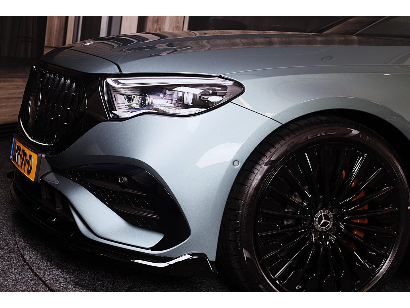 Mercedes-Benz Mercedes-Benz