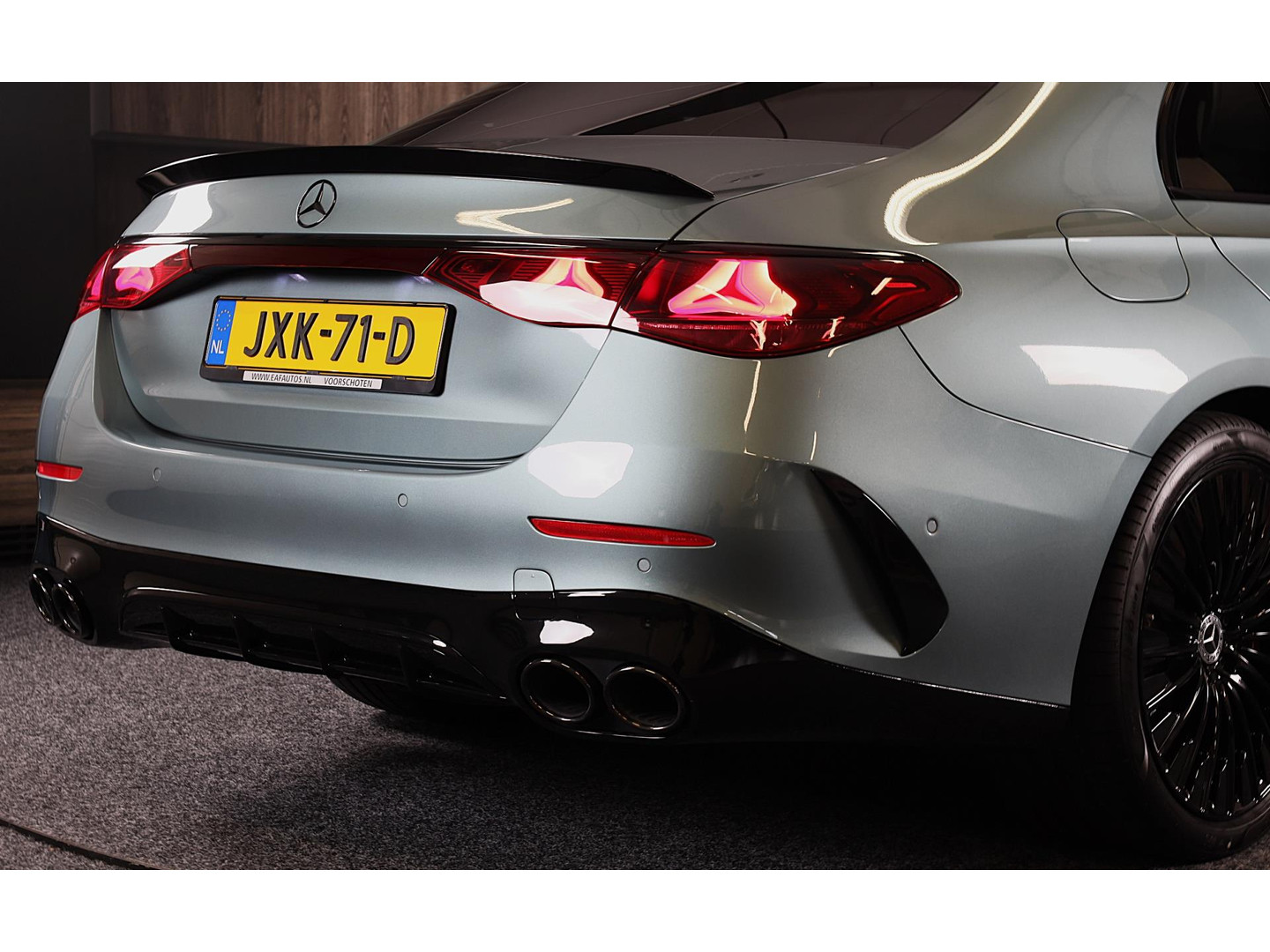 Mercedes-Benz Mercedes-Benz