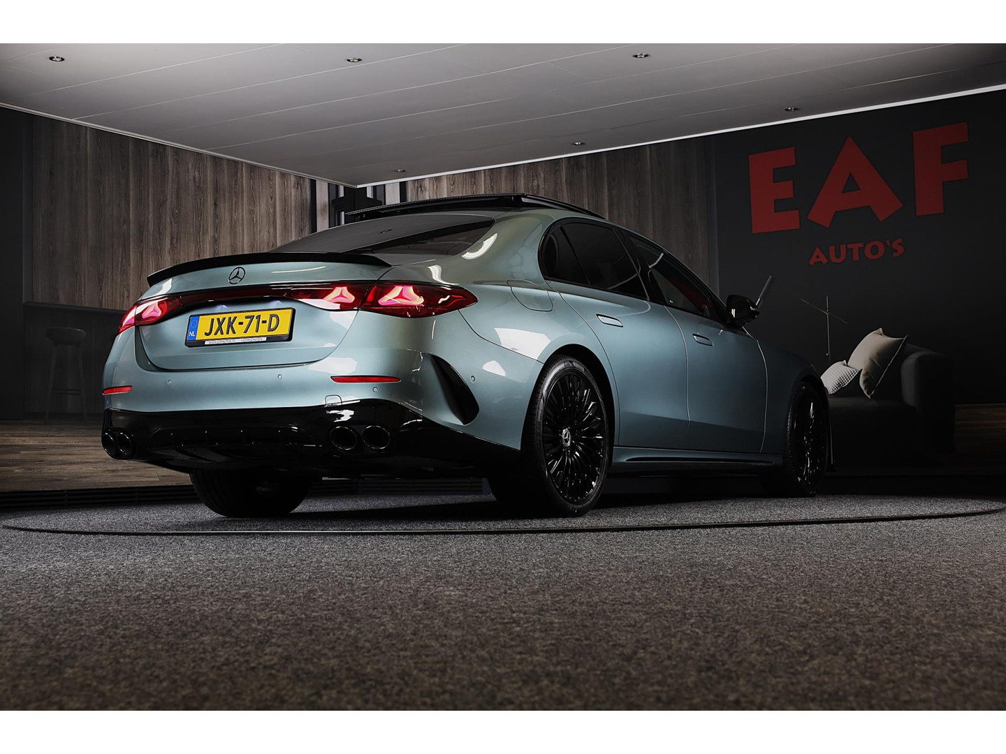 Mercedes-Benz Mercedes-Benz