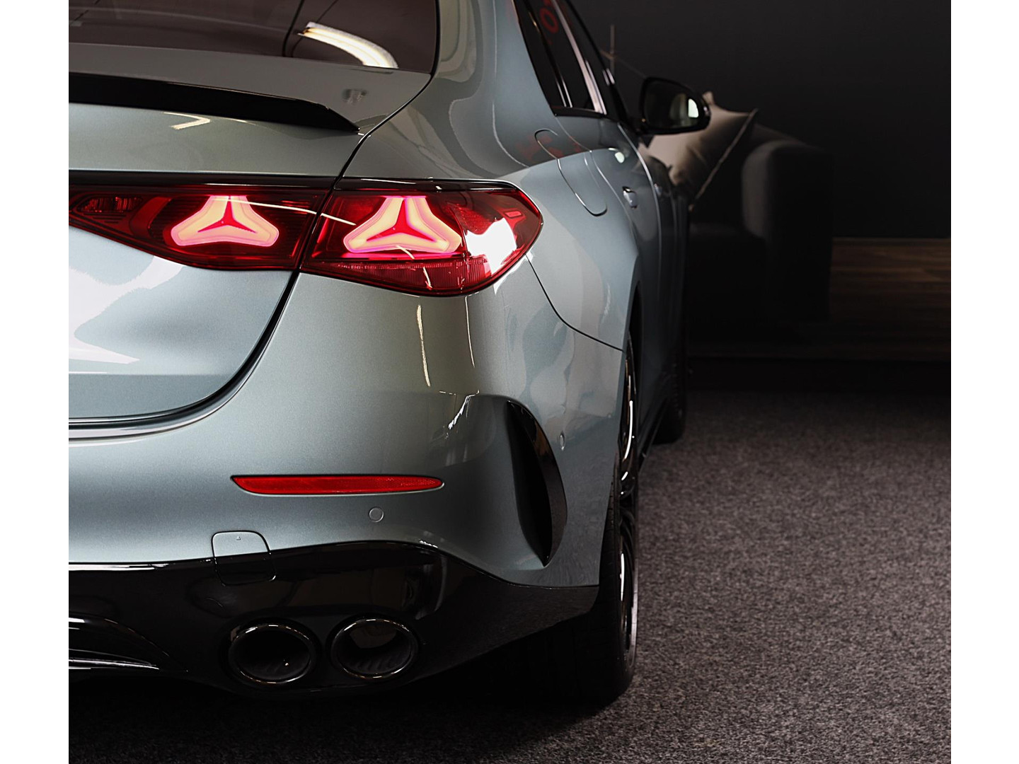 Mercedes-Benz Mercedes-Benz