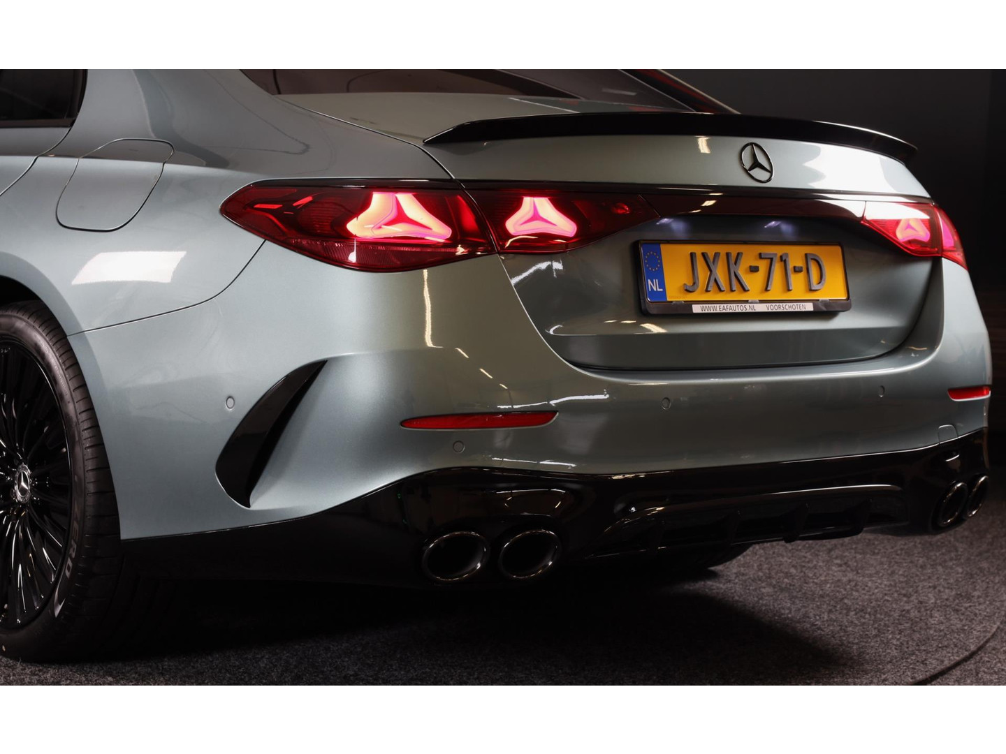 Mercedes-Benz Mercedes-Benz