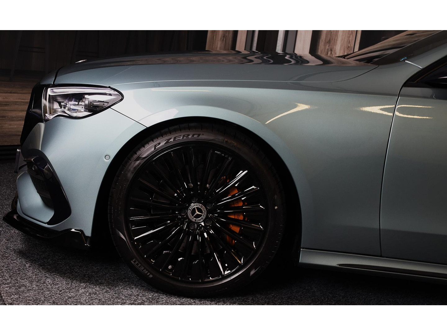 Mercedes-Benz Mercedes-Benz