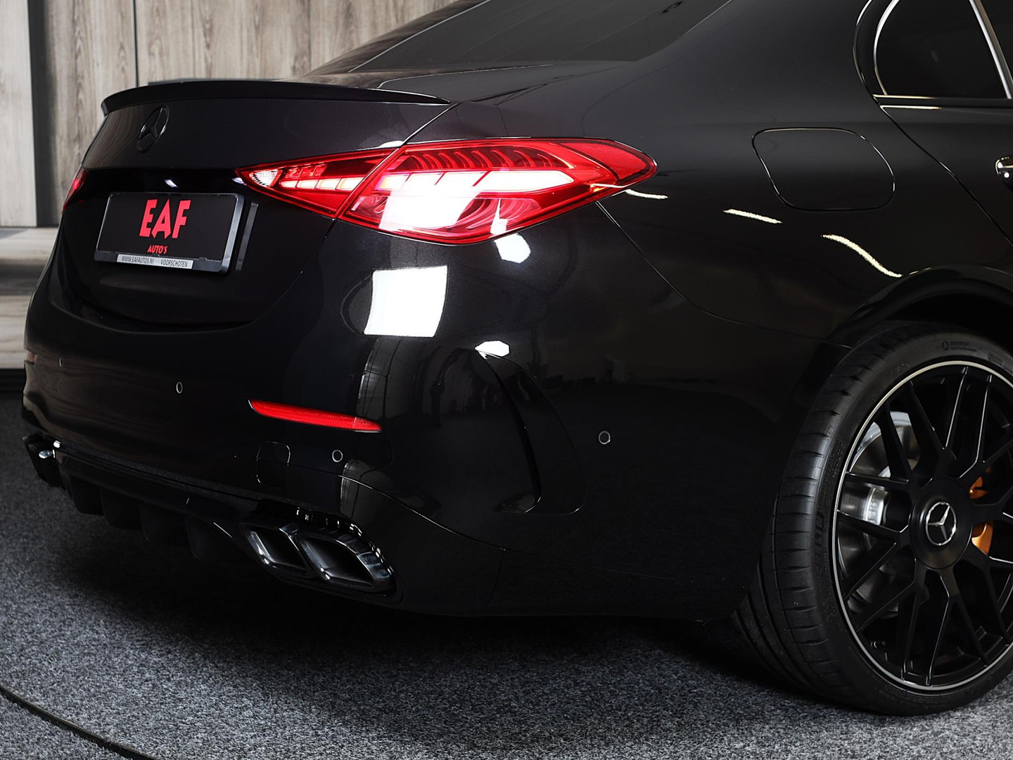 Mercedes-Benz Mercedes-Benz