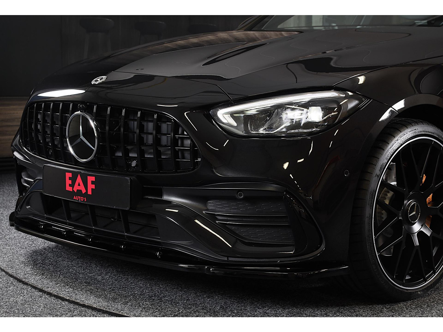 Mercedes-Benz Mercedes-Benz