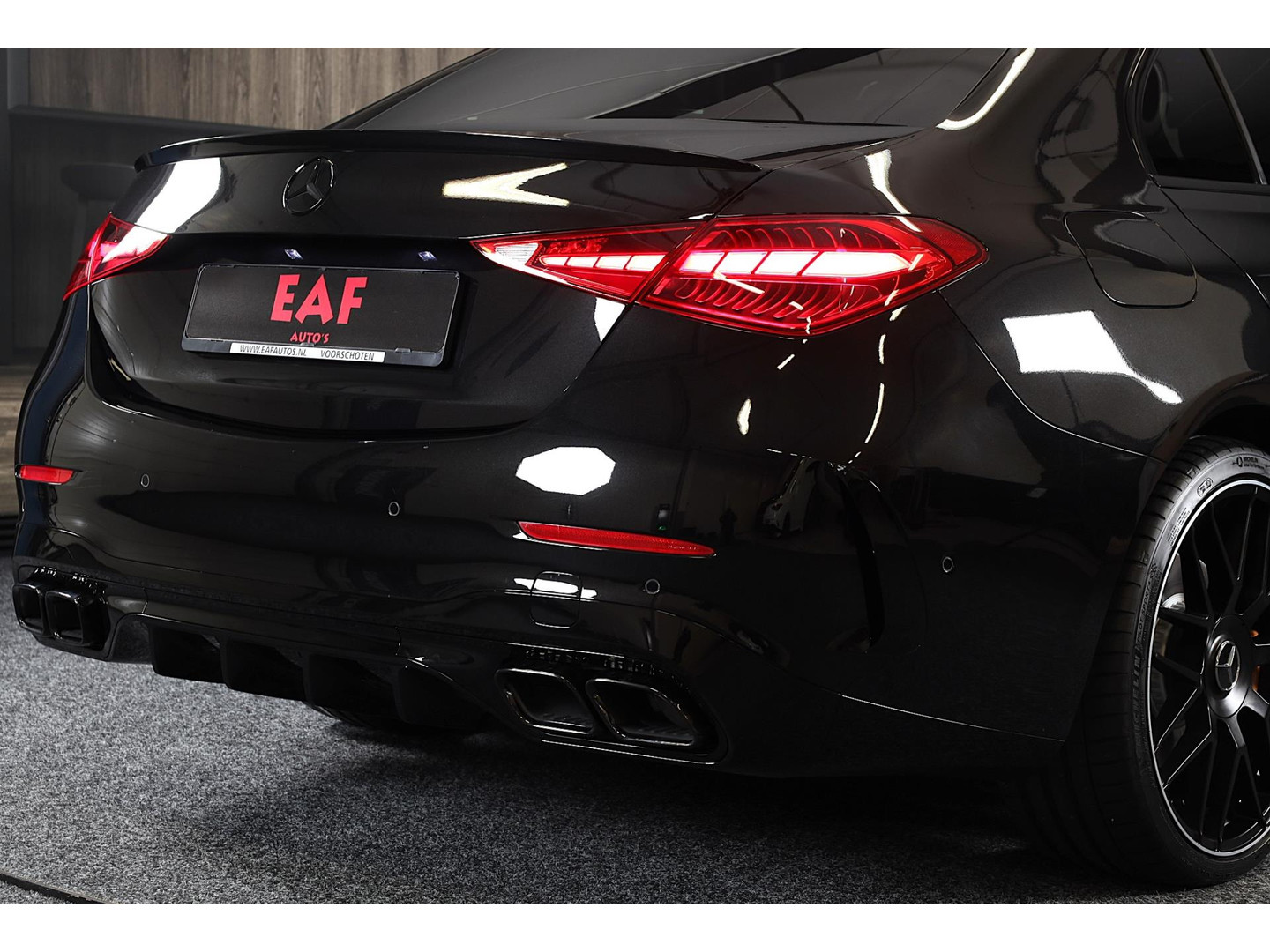 Mercedes-Benz Mercedes-Benz