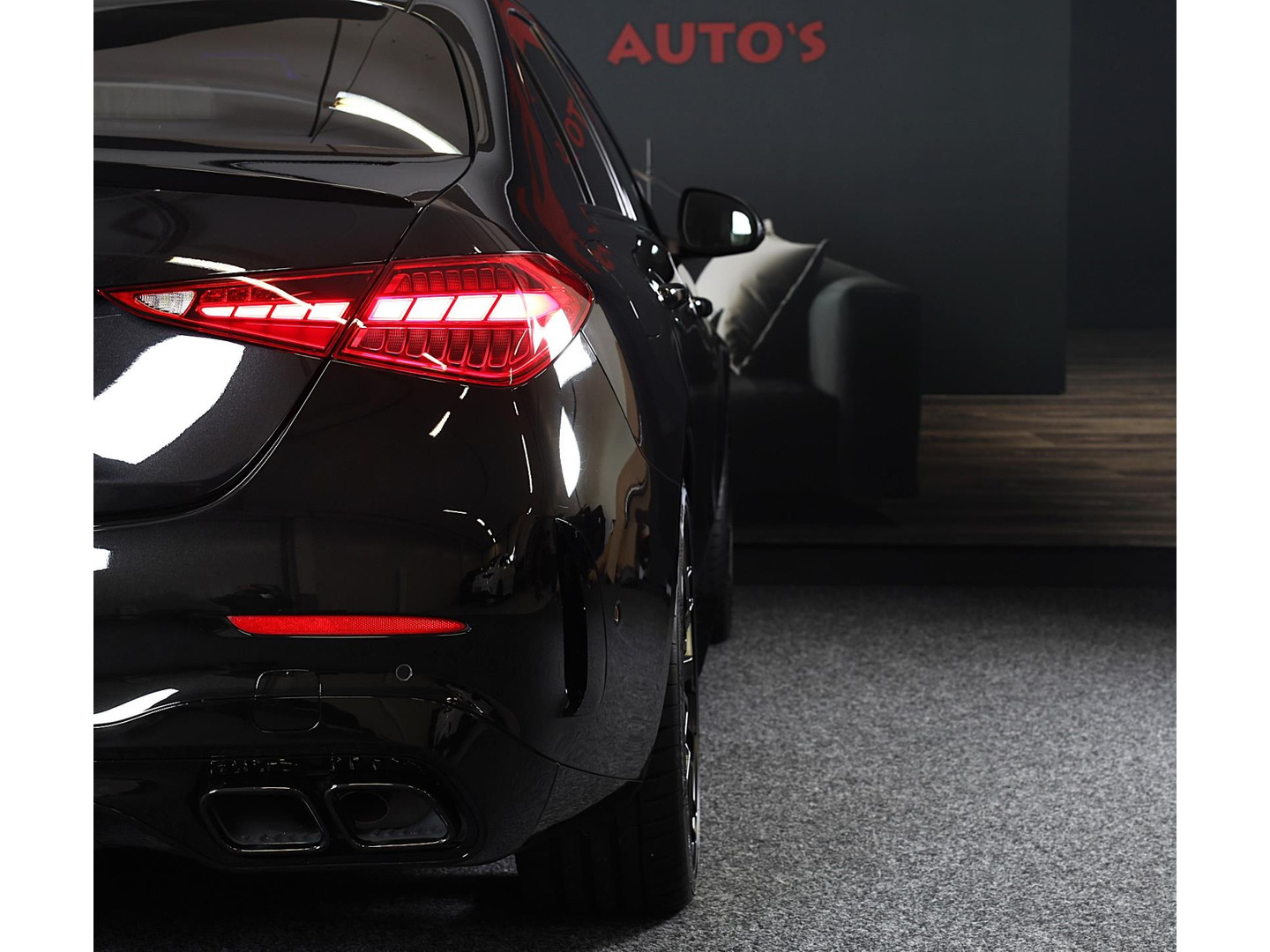 Mercedes-Benz Mercedes-Benz