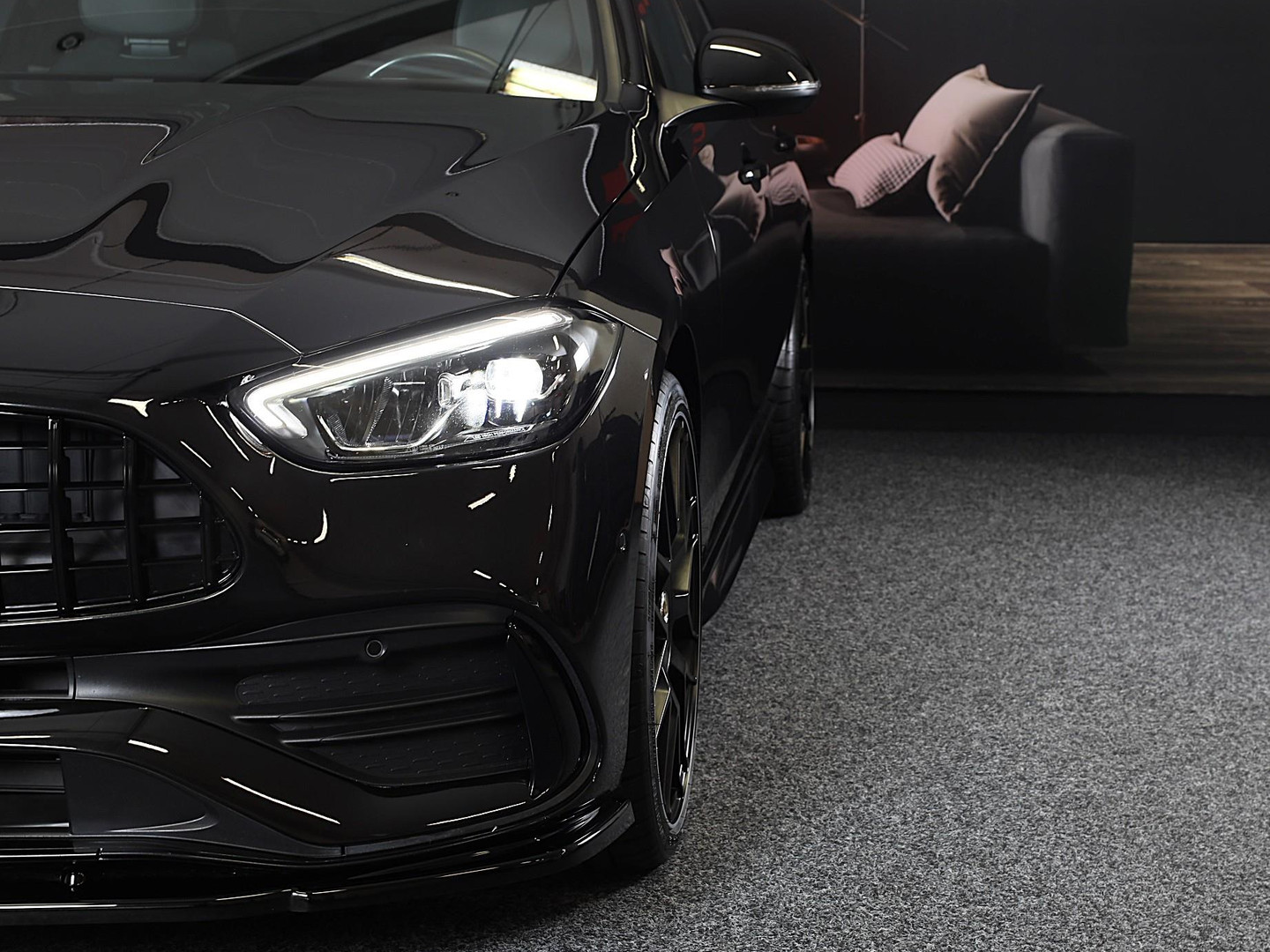 Mercedes-Benz Mercedes-Benz