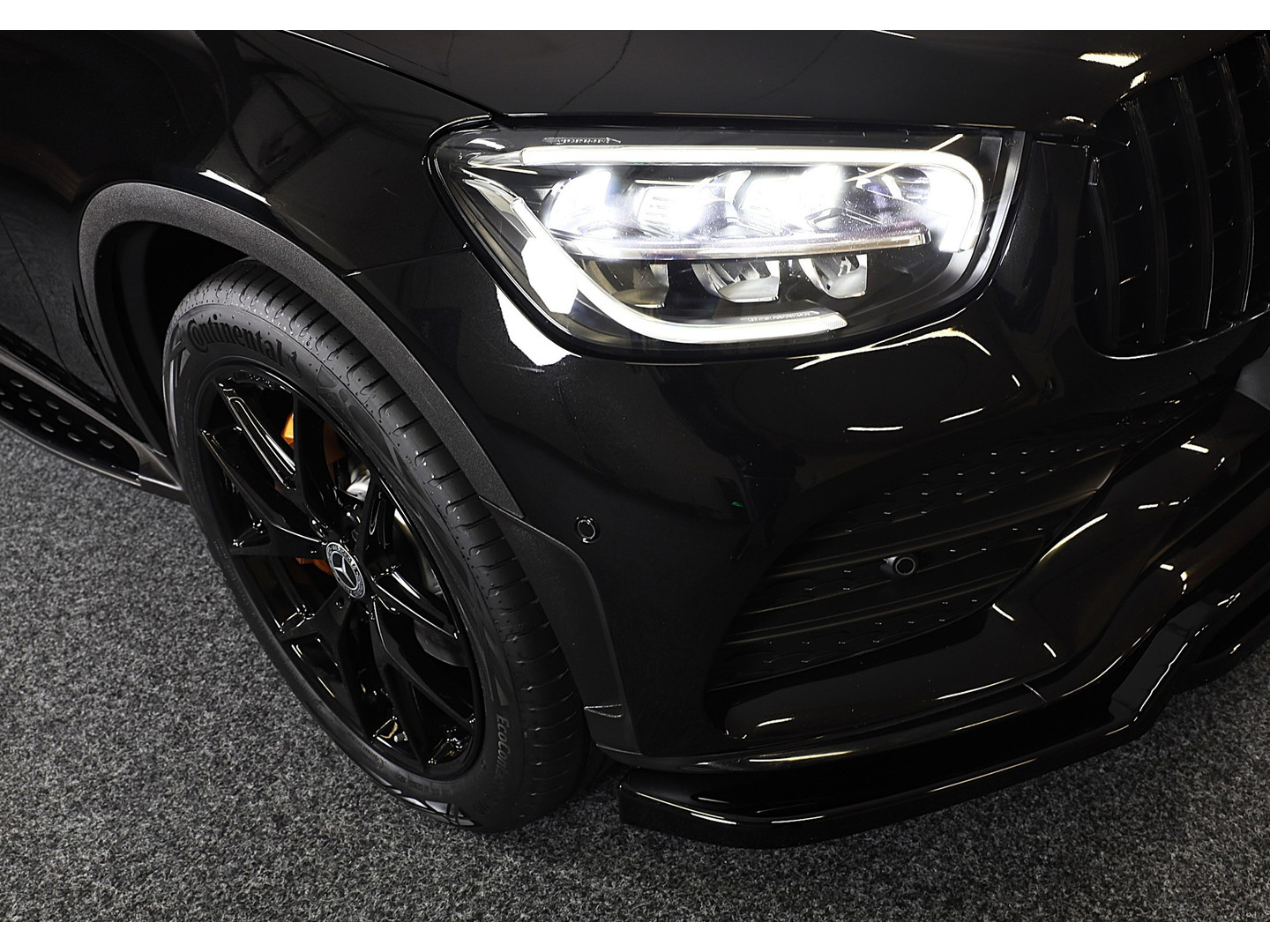 Mercedes-Benz Mercedes-Benz