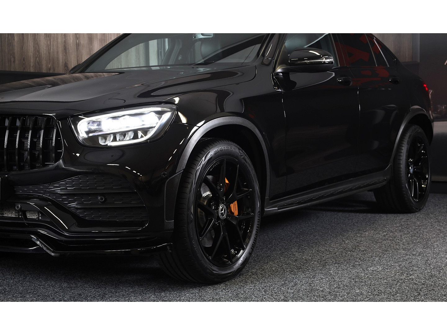 Mercedes-Benz Mercedes-Benz