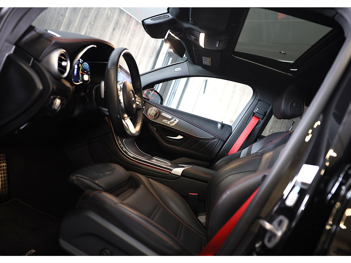 Mercedes-Benz Mercedes-Benz