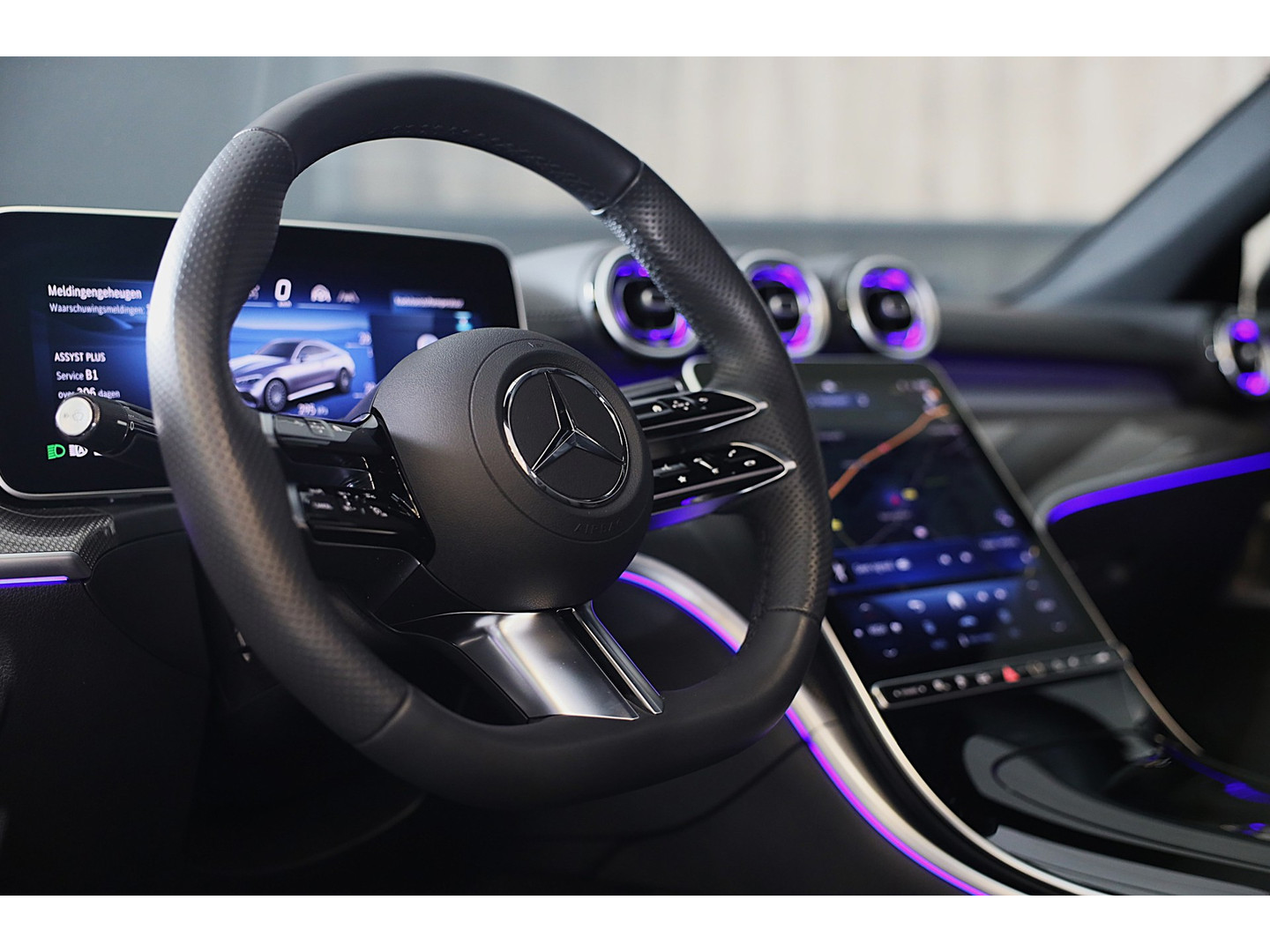 Mercedes-Benz Mercedes-Benz