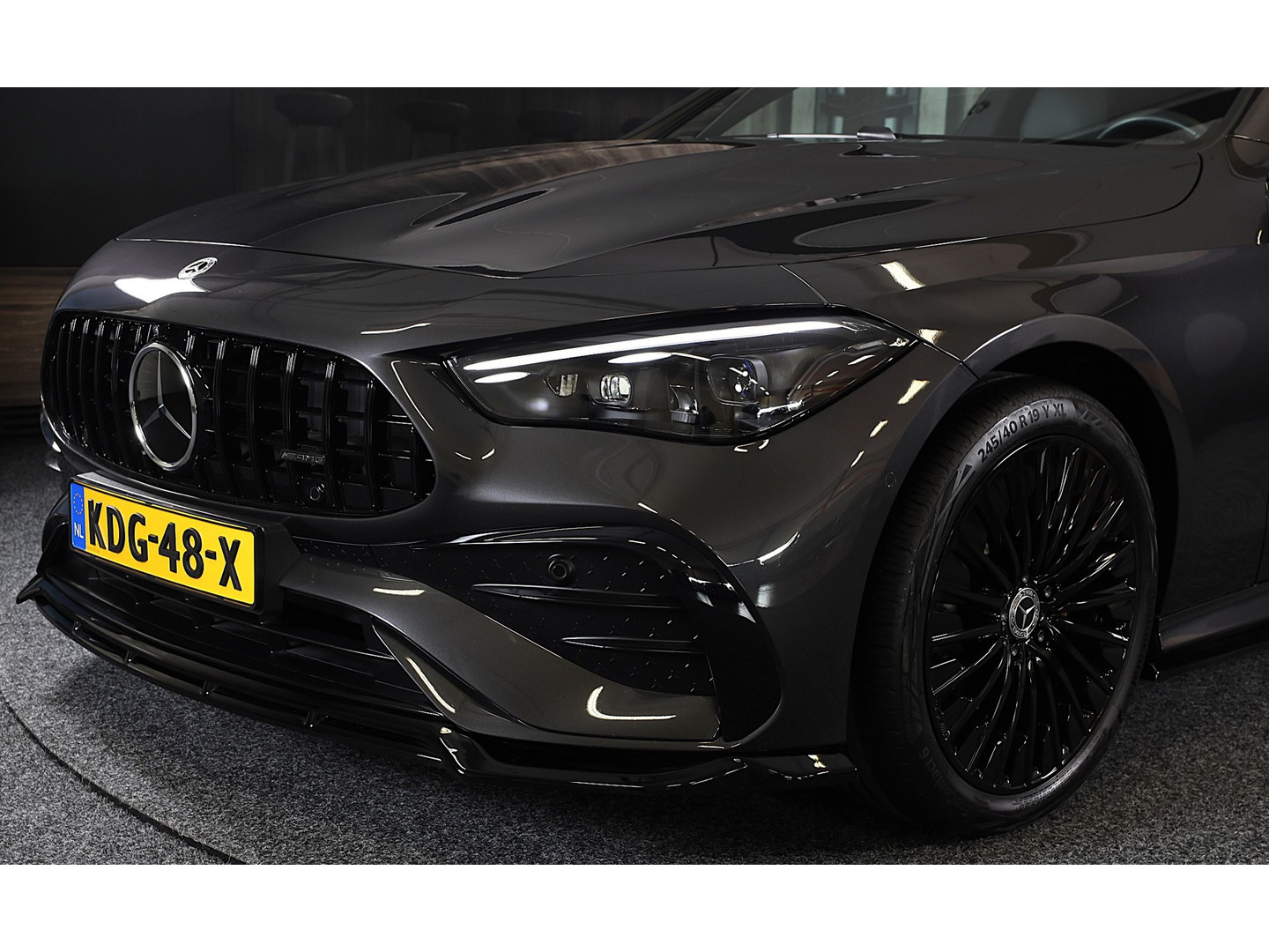 Mercedes-Benz Mercedes-Benz