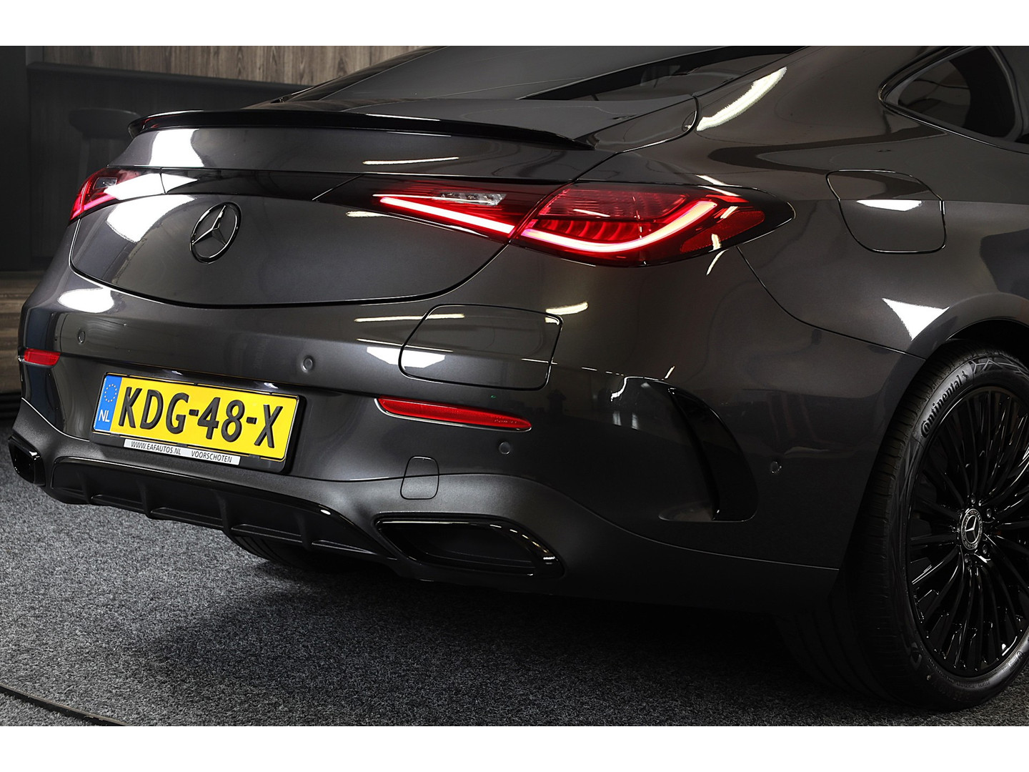 Mercedes-Benz Mercedes-Benz