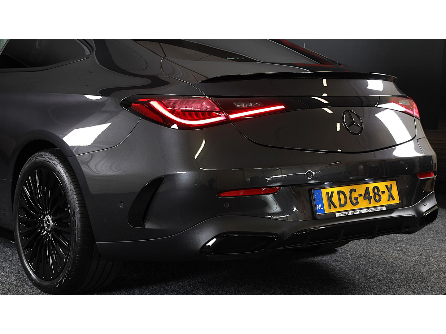 Mercedes-Benz Mercedes-Benz