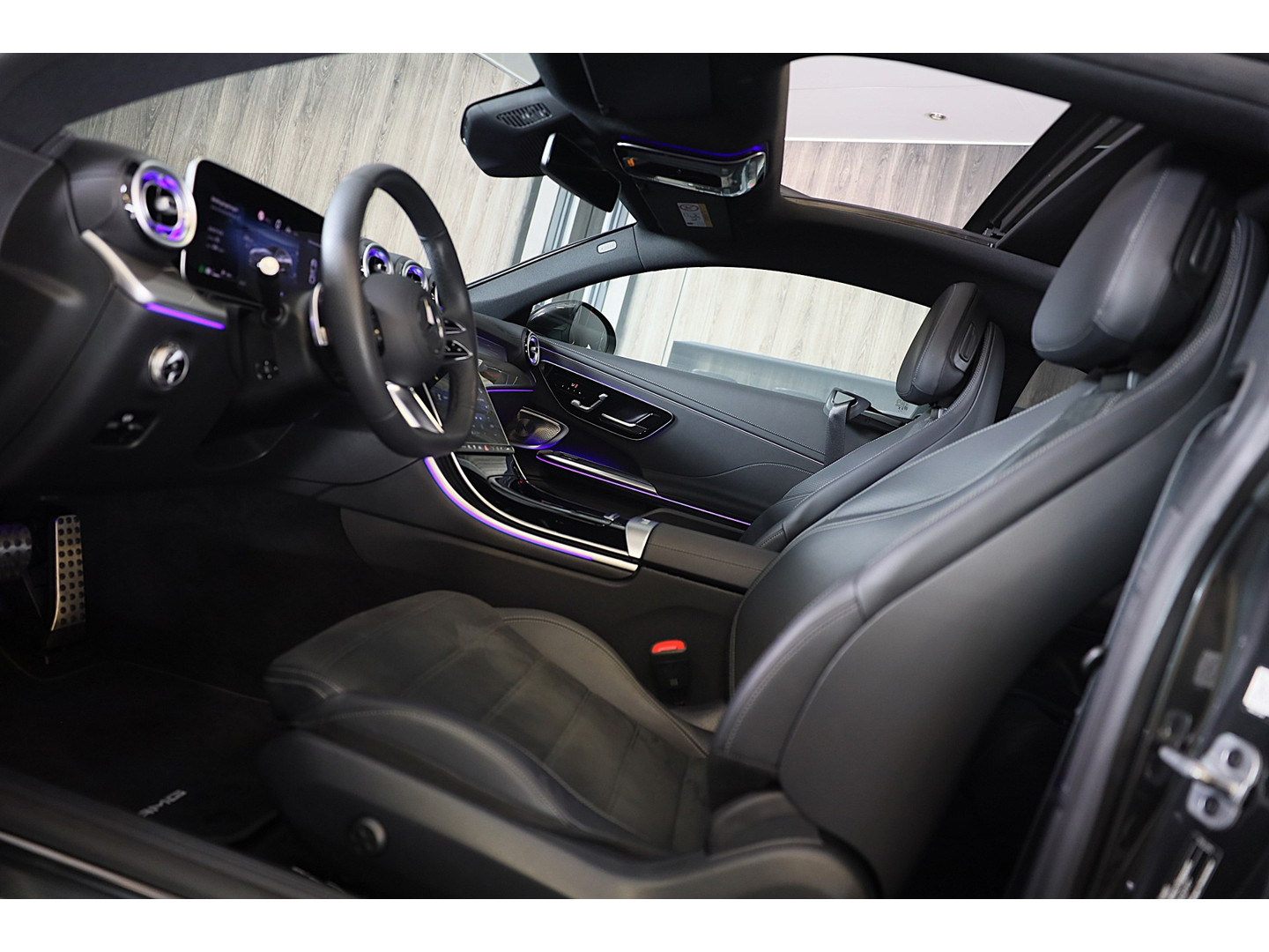 Mercedes-Benz Mercedes-Benz