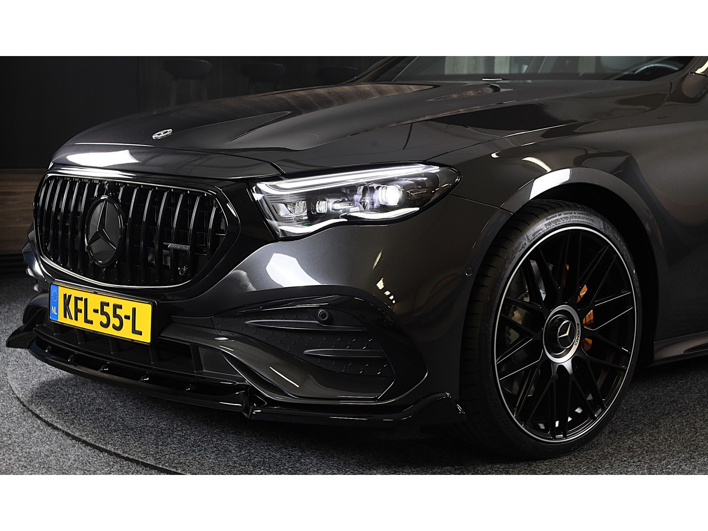 Mercedes-Benz Mercedes-Benz