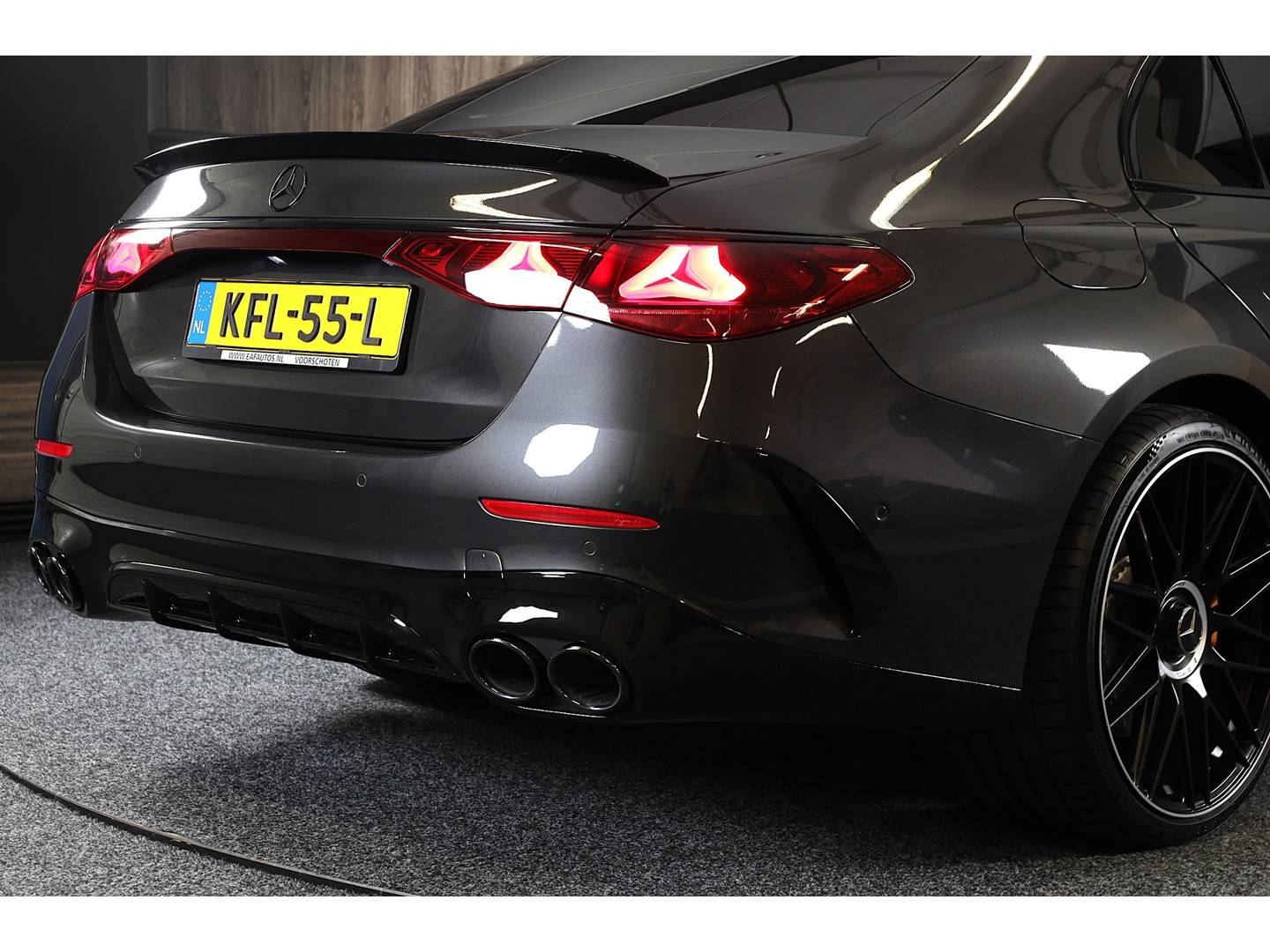 Mercedes-Benz Mercedes-Benz