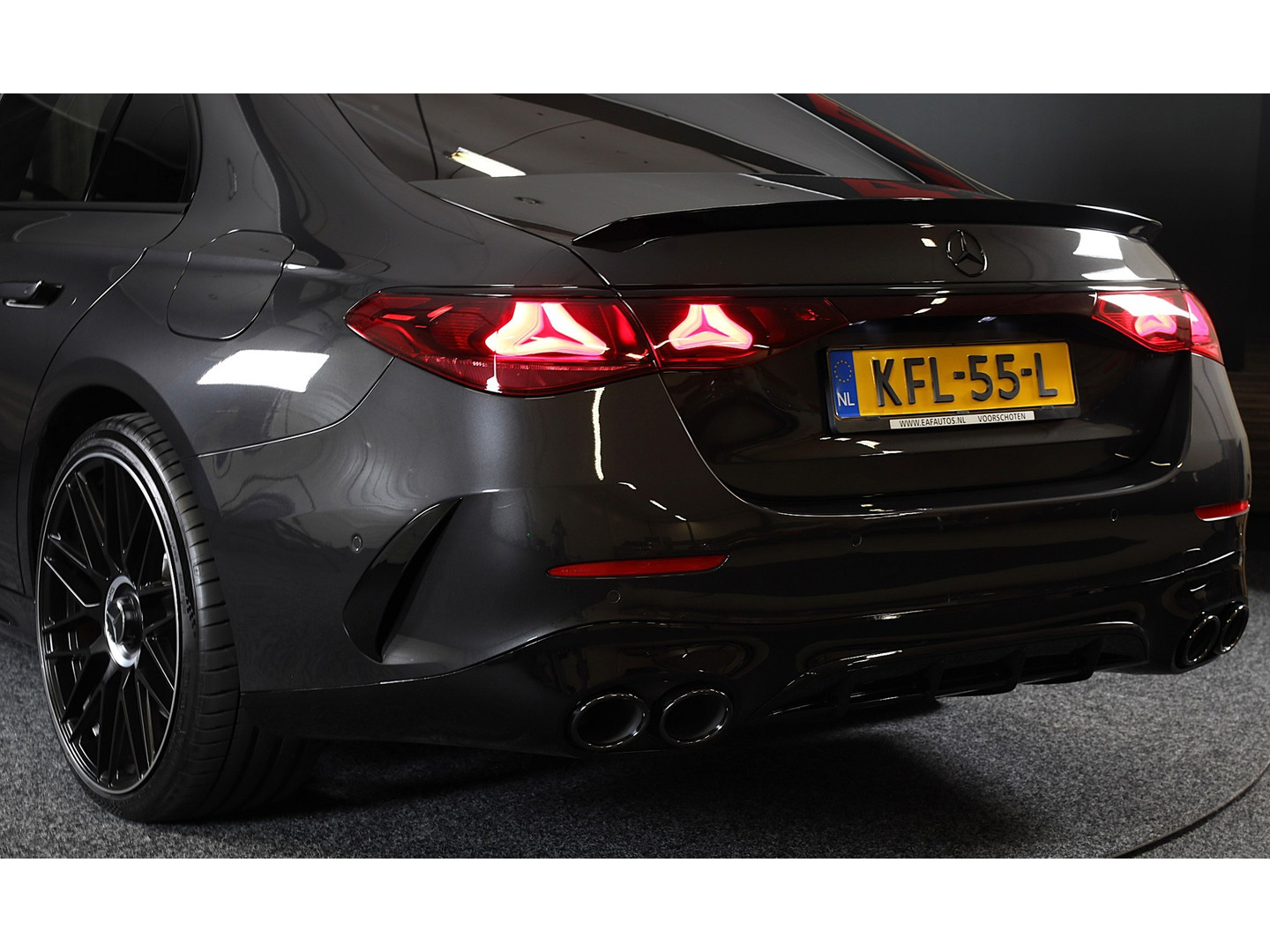 Mercedes-Benz Mercedes-Benz