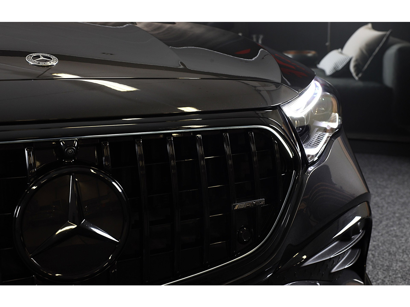 Mercedes-Benz Mercedes-Benz